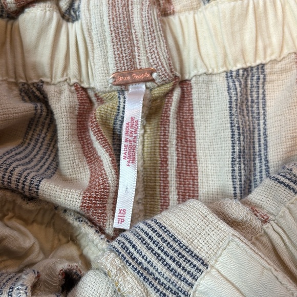 FREE PEOPLE XS Topanga Cotton Yarn Dye Shorts 2” Paper Bag Waist Cuffed - Picture 7 of 10